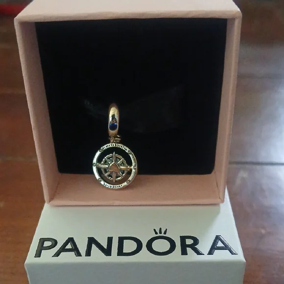 Pandora "Always Follow Your Heart" Compass Charm - Picture 2 of 4